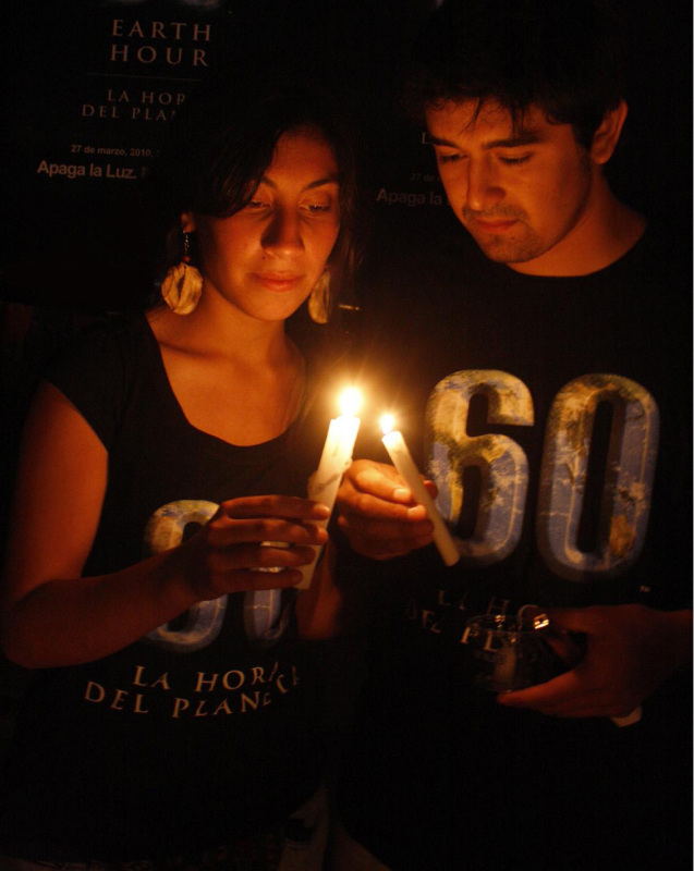 Earth Hour celebrations in Ecuador   © WWF/Actua Verde/Luis Vaca